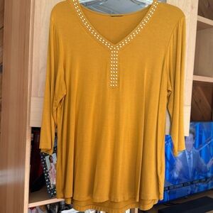 Women’s top, size XL, $15